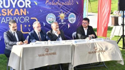 Kayseri Büyükşehir Belediye Başkanı Dr. Memduh Büyükkılıç, Talas’ta düzenlenen ’Vatandaş