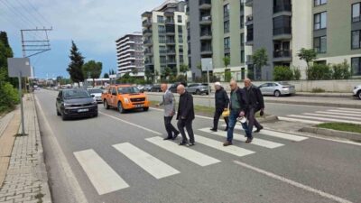 SAMSUN (İHA) – Samsun’un Canik ilçesinde vatandaşlar, yoğun araç ve