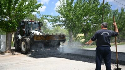 Ulaşım yatırımlarına hız kesmeden devam eden Yeşilyurt Belediyesi Fen İşleri