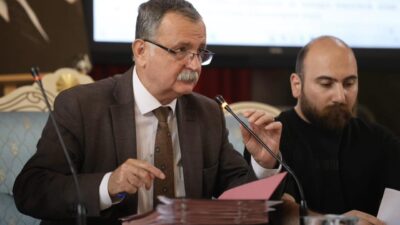 Yunusemre Belediye Meclisi’nde CHP’nin Genel Başkan Özgür Özel’e destek bildirisi