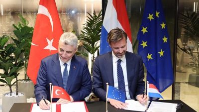 Ticaret Bakanı Ömer Bolat, Lahey’de yapılan Türkiye-Hollanda 6. Dönem Ortak