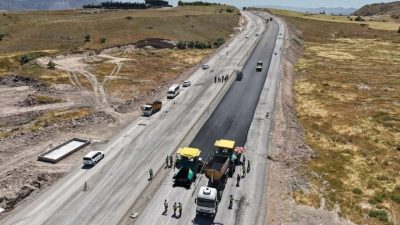 Kayseri Büyükşehir Belediye Başkanı Dr. Memduh Büyükkılıç, Erkilet Bulvarı’nı Nuh