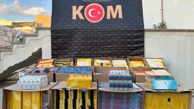 Afyonkarahisar’da polis tarafından şüphe üzerine durdurulan bir tırda yapılan aramada,