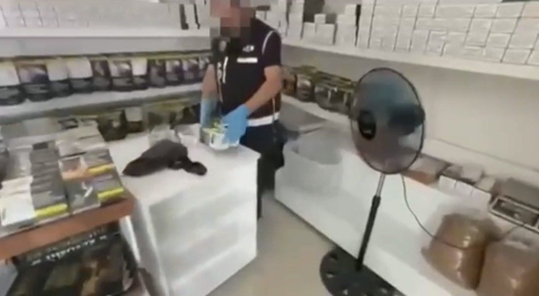 Kayseri’de polis ekipleri tarafından düzenlenen operasyonda 13 bin adet makaron